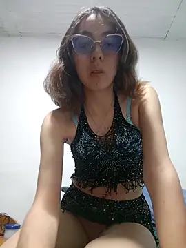 AnnieSparkle online show from 18, 12, 2025