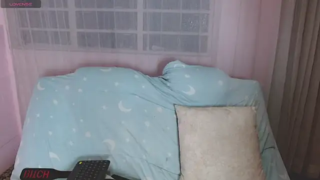 AnnieSparkle online show from 31, 5, 2026