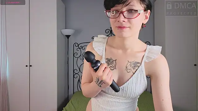 oliviafairy1 online show from 10, 9, 2025