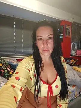 Filthymaddymilfy25 online show from 10, 5, 2026