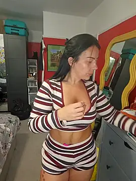 Filthymaddymilfy25 online show from 15, 5, 2026