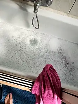 Snapshot of Ericketaurore chatting on 16, 9, 2025 Ericketaurore online show from 16, 9, 2025