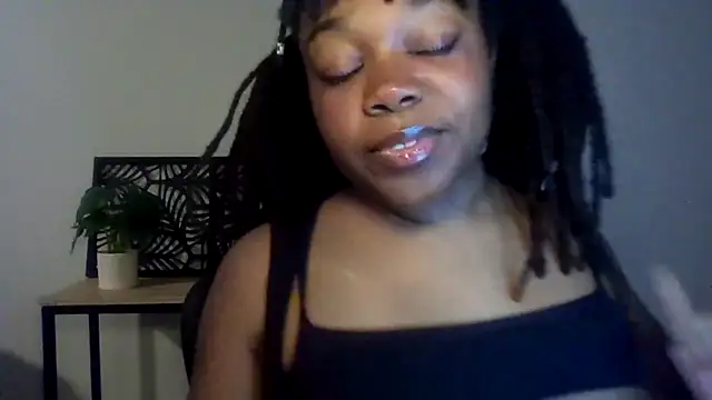 Snapshot of princess_chocolate chatting on 18, 9, 2025 princess chocolate online show from 18, 9, 2025