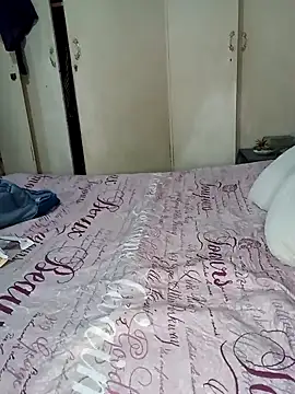 keisha051990 online show from 8, 11, 2025