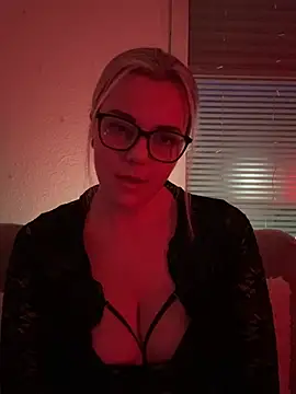 ItsLxsa online show from 11, 5, 2026