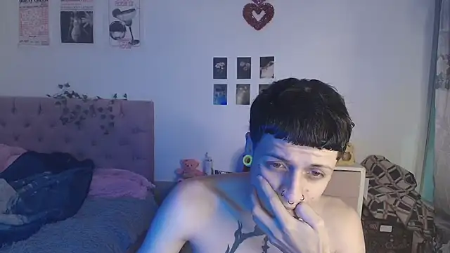 Snapshot of 2cyboy_ chatting on 21, 9, 2025 2cyboy online show from 21, 9, 2025