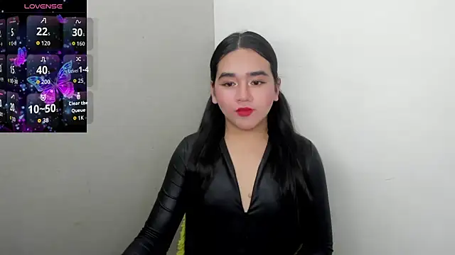 Sanya Luxx online show from 14, 12, 2025