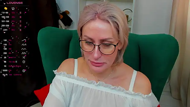 Snapshot of PamellaMurphy chatting on 27, 2, 2026 PamellaMurphy online show from 27, 2, 2026