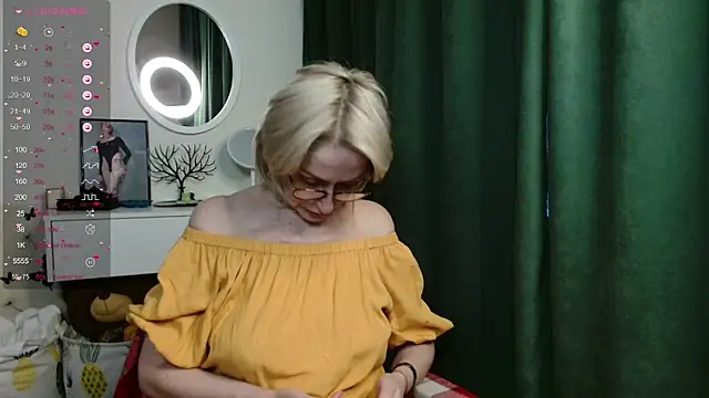 Snapshot of PamellaMurphy chatting on 22, 3, 2026 PamellaMurphy online show from 22, 3, 2026