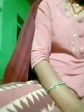 Hot-yuo84 online show from 1, 11, 2025