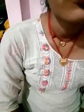 Hot-yuo84 online show from 4, 11, 2025