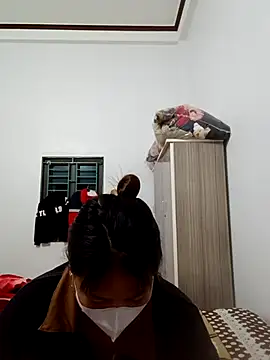 Linda885 online show from 18, 12, 2025