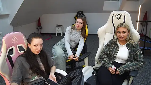  Lili 054 online show from 23, 9, 2025