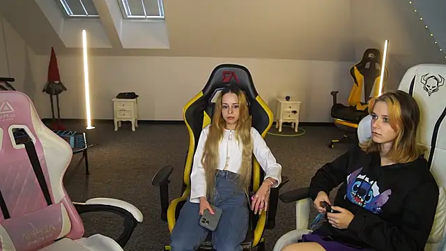  Lili 054 online show from 30, 9, 2025