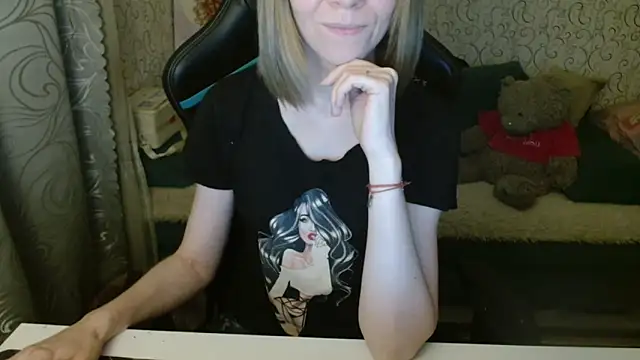 Snapshot of Ogonechekkk chatting on 9, 10, 2025 Ogonechekkk online show from 9, 10, 2025