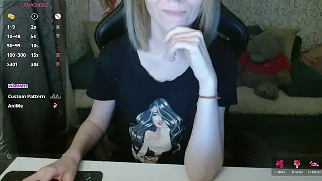 Snapshot of Ogonechekkk chatting on 21, 10, 2025 Ogonechekkk online show from 21, 10, 2025