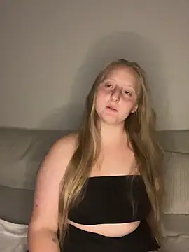 young hailey online show from 15, 9, 2025