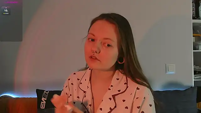 Snapshot of WonderConnie1 chatting on 12, 1, 2026 WonderConnie1 online show from 12, 1, 2026