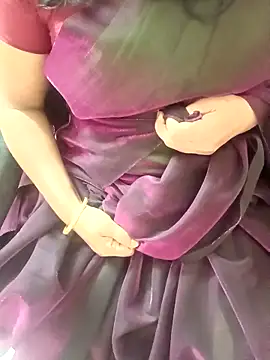 monaa-darling online show from 6, 10, 2025