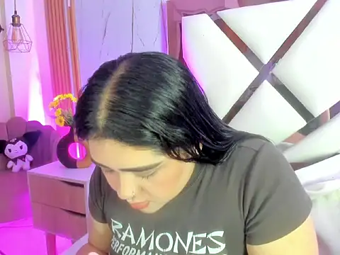 im bunny   online show from 28, 2, 2026