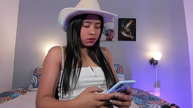 SophieW1 online show from 5, 11, 2025