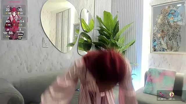Snapshot of dara_petite chatting on 8, 10, 2025 dara petite online show from 8, 10, 2025