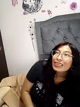 Megan Darcy online show from 16, 3, 2026