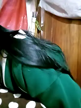 Snapshot of hera-00 chatting on 11, 11, 2025 hera-00 online show from 11, 11, 2025