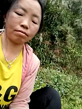 Snapshot of hera-00 chatting on 5, 12, 2025 hera-00 online show from 5, 12, 2025