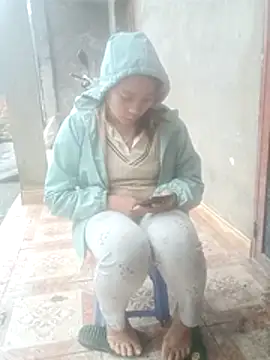 Phuong xxx online show from 15, 3, 2026