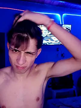 Snapshot of matiatr1112 chatting on 22, 10, 2025 matiatr1112 online show from 22, 10, 2025