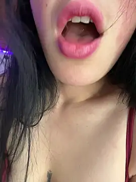 Mia salinass online show from 6, 6, 2026