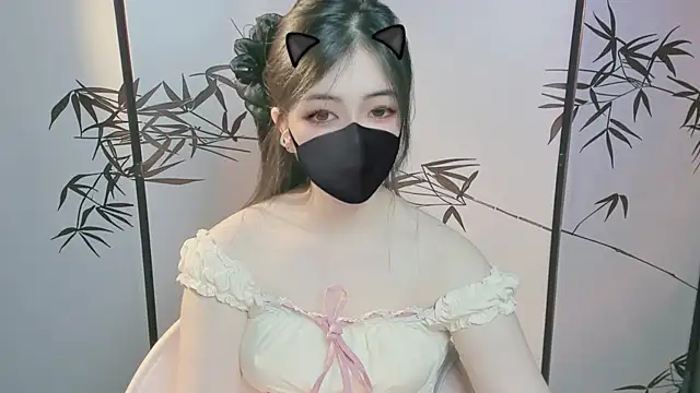 Snapshot of Sparkly_Candy chatting on 19, 10, 2025 Sparkly Candy online show from 19, 10, 2025