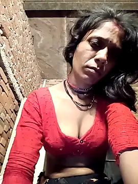 Snapshot of Xx_pooja chatting on 5, 10, 2025 Xx pooja online show from 5, 10, 2025