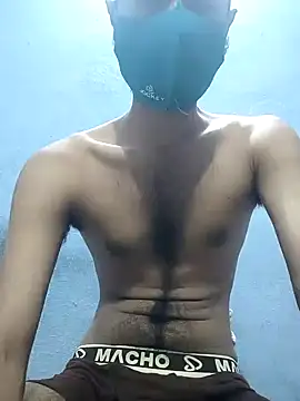 Snapshot of GirlsCrush_ chatting on 18, 9, 2025 GirlsCrush online show from 18, 9, 2025