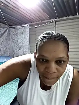 Snapshot of HappygalTheQueen chatting on 3, 10, 2025 HappygalTheQueen online show from 3, 10, 2025