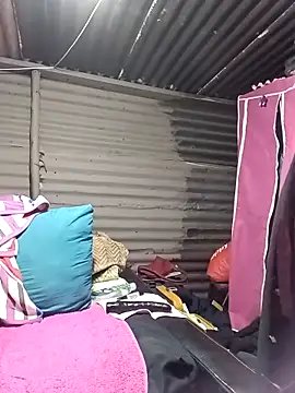 Snapshot of HappygalTheQueen chatting on 21, 10, 2025 HappygalTheQueen online show from 21, 10, 2025