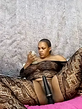 HappygalTheQueen online show from 25, 11, 2025