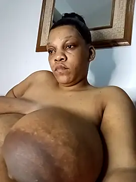 Snapshot of HappygalTheQueen chatting on 28, 3, 2026 HappygalTheQueen online show from 28, 3, 2026