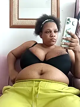 Snapshot of HappygalTheQueen chatting on 30, 3, 2026 HappygalTheQueen online show from 30, 3, 2026