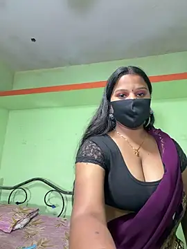 Snapshot of Shneeha_le chatting on 4, 2, 2026 Shneeha le online show from 4, 2, 2026