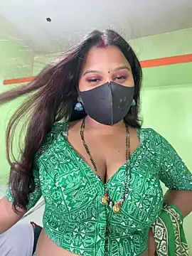 Snapshot of Shneeha_le chatting on 27, 2, 2026 Shneeha le online show from 27, 2, 2026