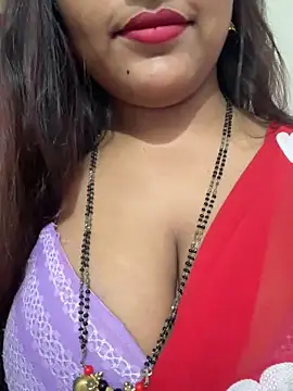 Snapshot of Shneeha_le chatting on 7, 6, 2026 Shneeha le online show from 7, 6, 2026
