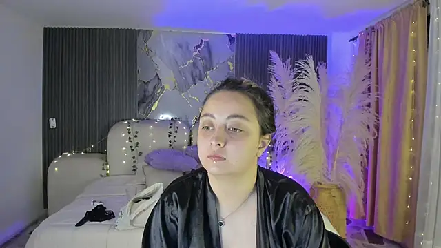 Snapshot of SarahCastro1_ chatting on 9, 4, 2026 SarahCastro1 online show from 9, 4, 2026