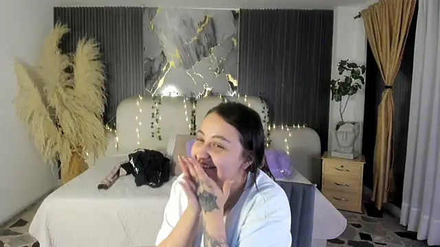 Snapshot of SarahCastro1_ chatting on 18, 4, 2026 SarahCastro1 online show from 18, 4, 2026