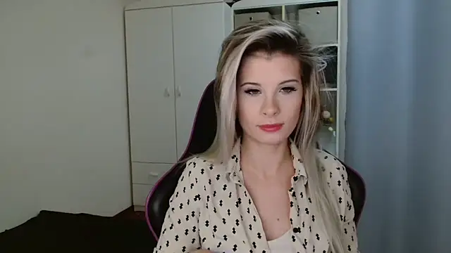 KristineGlow online show from 8, 1, 2026