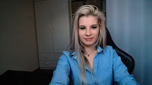 KristineGlow online show from 16, 6, 2026