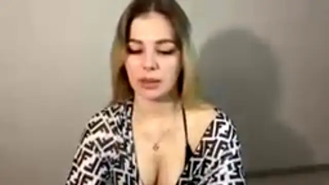 Snapshot of Blamonnbv chatting on 8, 9, 2025 Blamonnbv online show from 8, 9, 2025