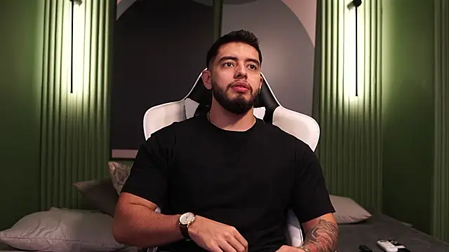 Nick Vans online show from 11, 10, 2025