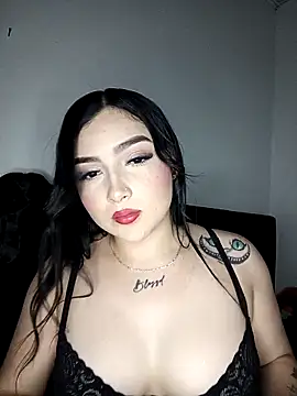 Emily Reyna online show from 13, 9, 2025